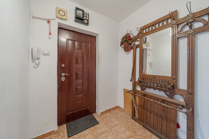 Colentina nr. 2, credit ipotecar, decomandat, 72 mp, mobilat si utilat.